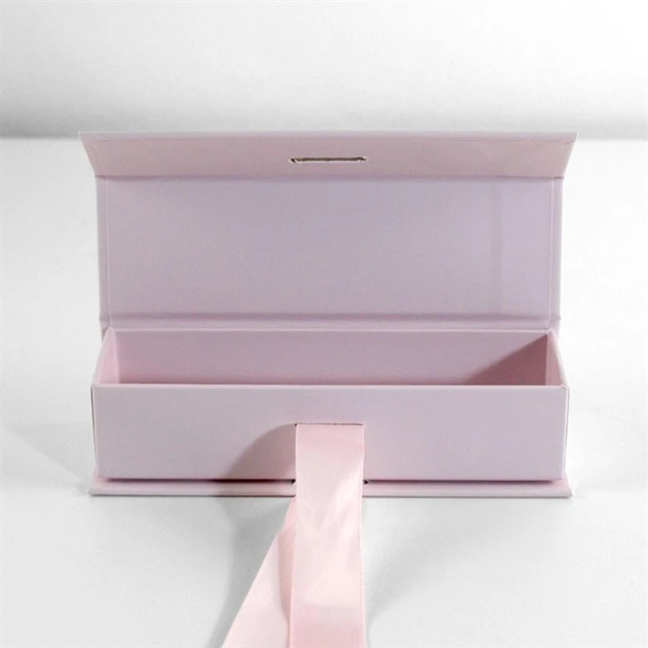 cardboard box magnetic closure (7)
